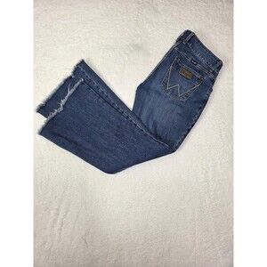 Wrangler Low Rise Jeans Womens M Blue Flare Leg Raw Hem Cutoff 30x28 Denim Y2K